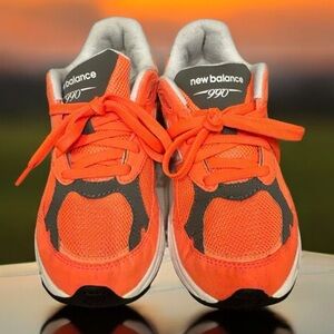 New Balance 990